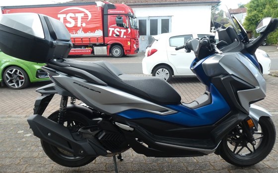 Gebrauchtmotorrad Honda Forza 125 - Bild 5
