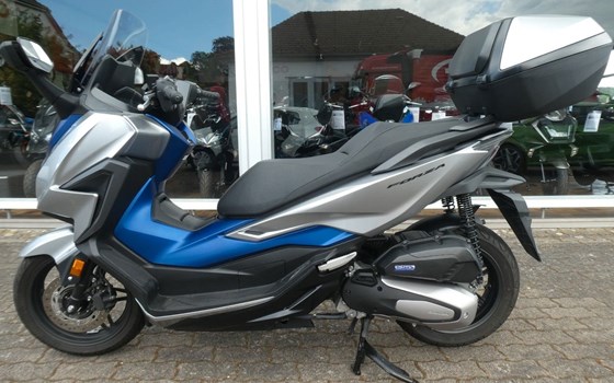 Gebrauchtmotorrad Honda Forza 125 - Bild 9