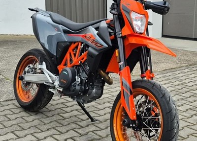GEBRAUCHTFAHRZEUG KTM 690 SMC R