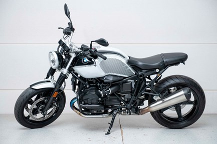BMW R nineT