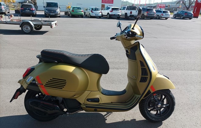 Vespa GTS 125 Super Sport