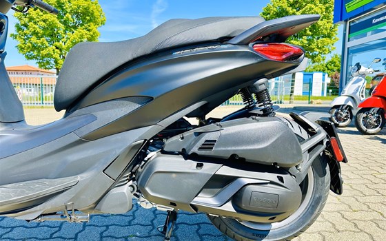 Neufahrzeug Piaggio Beverly 400 S - Bild 9