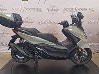 Neumotorrad Honda Forza 350 
