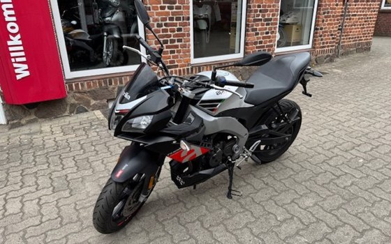 Gebrauchtmotorrad Aprilia Tuono 125 - Bild 2