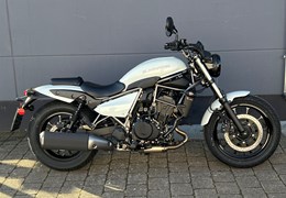 Neumotorrad Kawasaki Eliminator 500