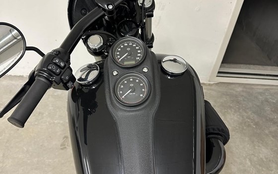 Gebrauchtmotorrad Harley-Davidson Dyna Low Rider S FXDLS - Bild 8 Gebrauchtmotorrad Harley-Davidson Dyna Low Rider S FXDLS - Bild 8