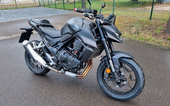 Gebrauchtmotorrad Honda CB750 Hornet - Bild 2