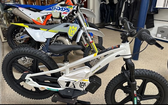 Neufahrzeug Husqvarna EE 1.20 - Bild 2