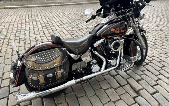 Gebrauchtmotorrad Harley-Davidson Softail Standard FXST - Bild 2