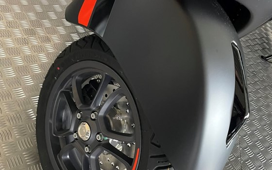 Neufahrzeug Vespa GTS 125 Super Sport - Bild 4