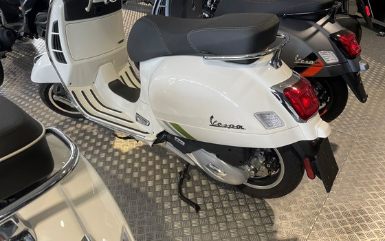 Neufahrzeug Vespa GTS 125 Super Tech - Bild 3