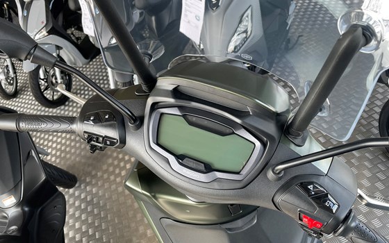 Neufahrzeug Piaggio Beverly 400 S - Bild 4