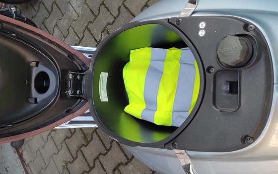 Gebrauchtmotorrad Vespa Primavera 50 - Bild 7 Gebrauchtmotorrad Vespa Primavera 50 - Bild 7