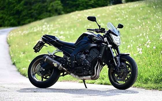 Gebrauchtmotorrad Yamaha FZ1 - Bild 1 Gebrauchtmotorrad Yamaha FZ1 - Bild 1