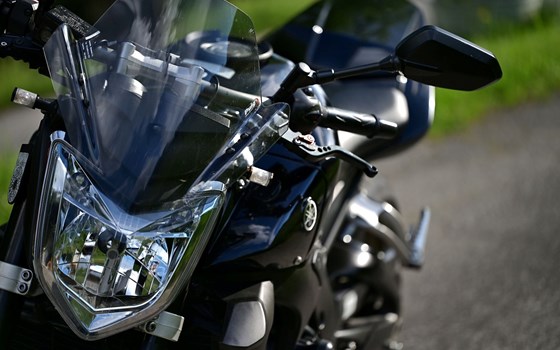 Gebrauchtmotorrad Yamaha FZ1 - Bild 11 Gebrauchtmotorrad Yamaha FZ1 - Bild 11