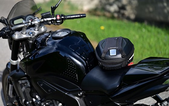 Gebrauchtmotorrad Yamaha FZ1 - Bild 17 Gebrauchtmotorrad Yamaha FZ1 - Bild 17