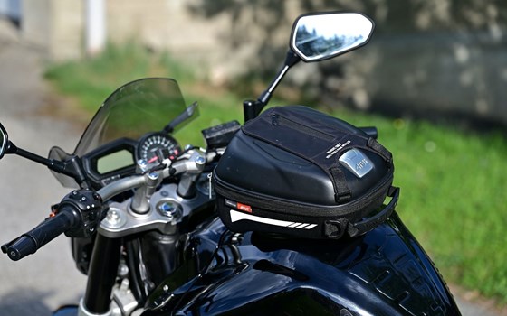 Gebrauchtmotorrad Yamaha FZ1 - Bild 2 Gebrauchtmotorrad Yamaha FZ1 - Bild 2