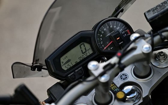 Gebrauchtmotorrad Yamaha FZ1 - Bild 6 Gebrauchtmotorrad Yamaha FZ1 - Bild 6
