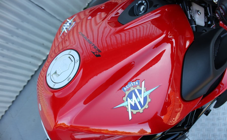 Angebot MV Agusta Dragster 800 R Bild 7: Angebot MV Agusta Dragster 800 R