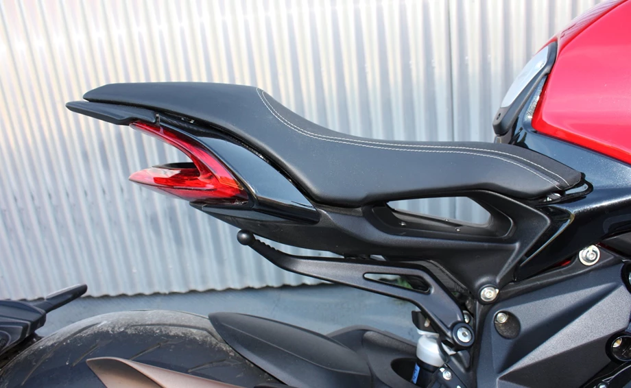 Angebot MV Agusta Dragster 800 R Bild 10: Angebot MV Agusta Dragster 800 R