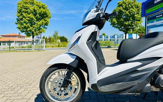 Neufahrzeug Piaggio Beverly 400 - Bild 10