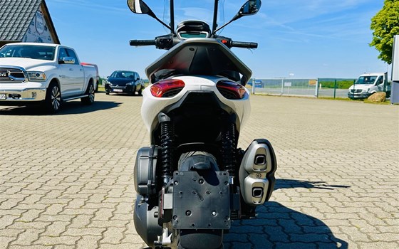Neufahrzeug Piaggio Beverly 400 - Bild 3