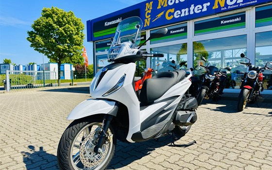 Neufahrzeug Piaggio Beverly 400 - Bild 9