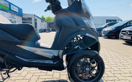 Neufahrzeug Piaggio MP3 530 HPE Exclusive - Bild 12