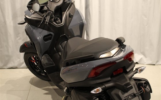 Gebrauchtmotorrad Yamaha Tricity 300 - Bild 10