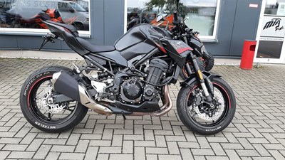 Z900