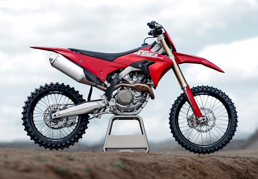 Ducati Desmo450 MX (rot)