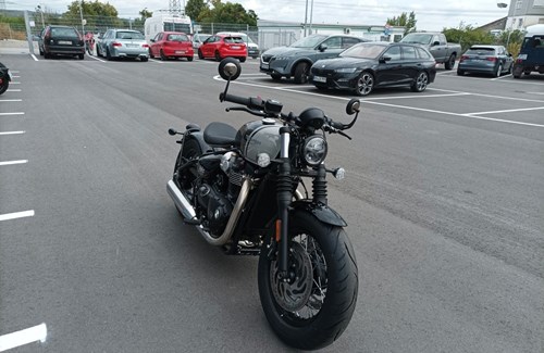 Neumotorrad Triumph Bonneville Bobber