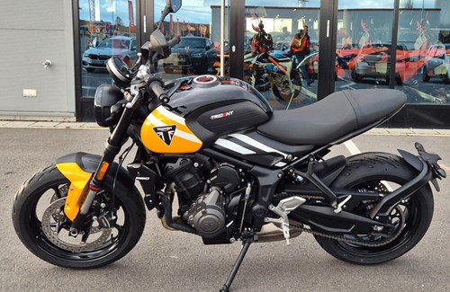 Neumotorrad Triumph Trident 660