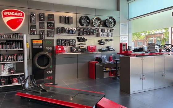 Neufahrzeug Ducati Scrambler 10° Anniversario Rizoma Edition - Bild 15