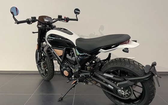 Neufahrzeug Ducati Scrambler 10° Anniversario Rizoma Edition - Bild 4