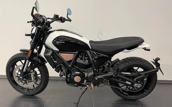 Neufahrzeug Ducati Scrambler 10° Anniversario Rizoma Edition - Bild 5