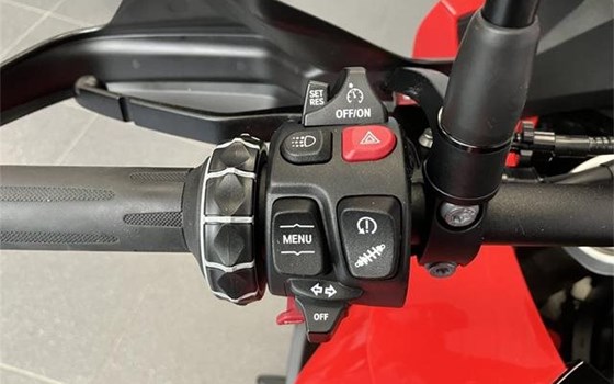 Gebrauchtmotorrad BMW S 1000 XR - Bild 9 Gebrauchtmotorrad BMW S 1000 XR - Bild 9