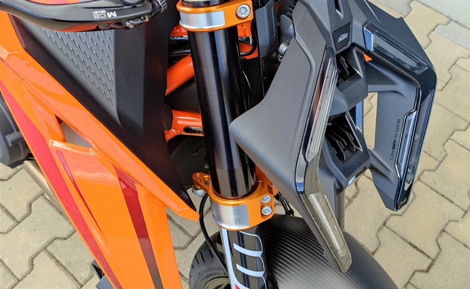 Angebot KTM 1390 Super Duke R Bild 7: Angebot KTM 1390 Super Duke R