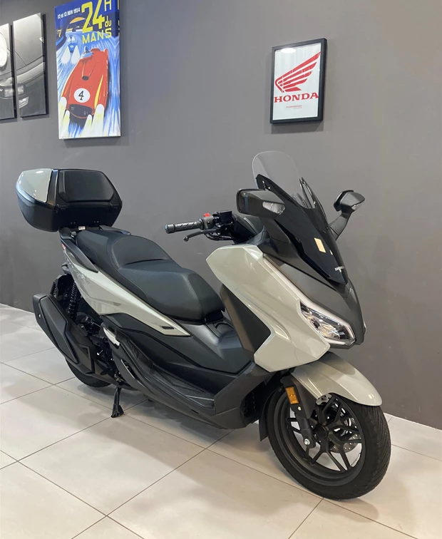 Honda Forza 350<br />Inkl. SmartBox // Vorführfahrzeug