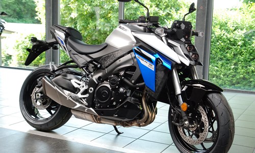 Suzuki GSX-S950