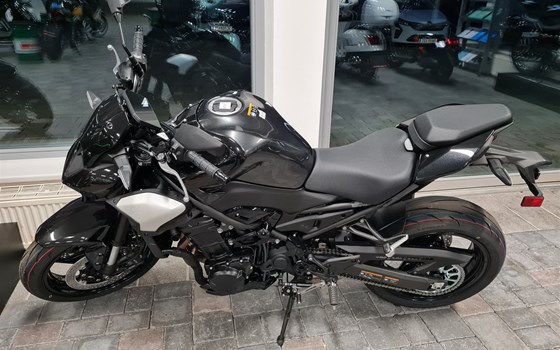 Neufahrzeug Kawasaki Z900 - Bild 1 Neufahrzeug Kawasaki Z900 - Bild 1