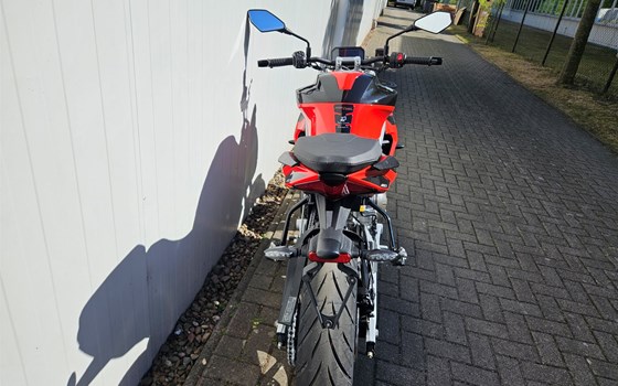 Neufahrzeug Aprilia Tuono 457 - Bild 6