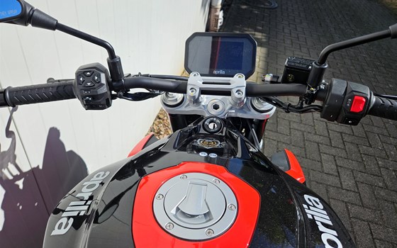 Neufahrzeug Aprilia Tuono 457 - Bild 7