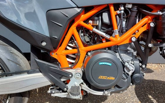 Gebrauchtmotorrad KTM 690 SMC R - Bild 5