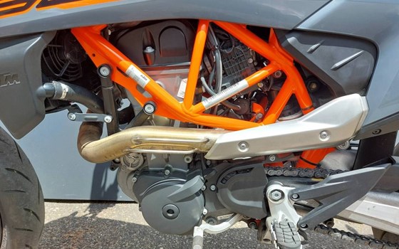Gebrauchtmotorrad KTM 690 SMC R - Bild 6