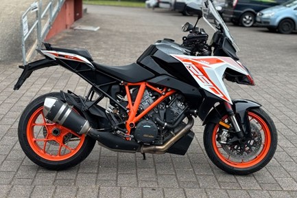 KTM 1290 Super Duke GT