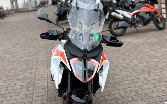 Gebrauchtmotorrad KTM 1290 Super Duke GT - Bild 2