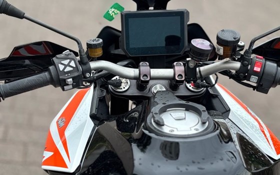 Gebrauchtmotorrad KTM 1290 Super Duke GT - Bild 5