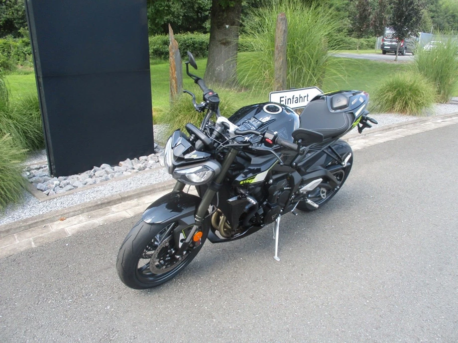 Angebot Triumph Street Triple 765 RS Bild 3: Angebot Triumph Street Triple 765 RS