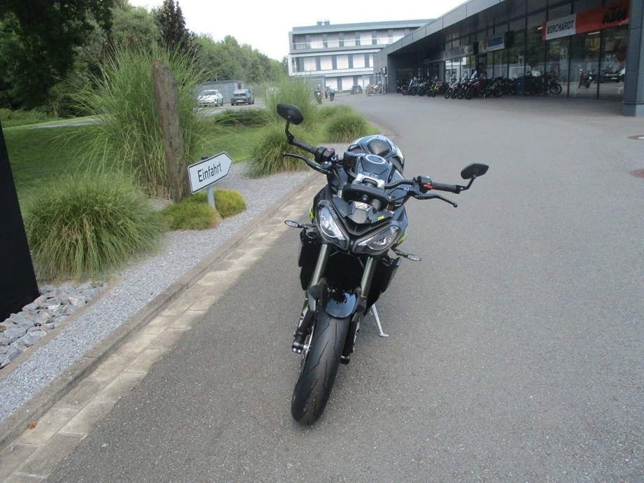 Angebot Triumph Street Triple 765 RS Bild 4: Angebot Triumph Street Triple 765 RS